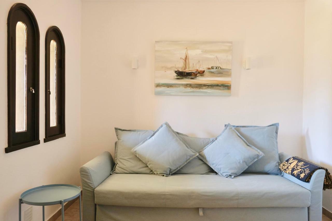 Peaceful & Spacious Apt With Parking & Queen Bed Carvoeiro  Luaran gambar